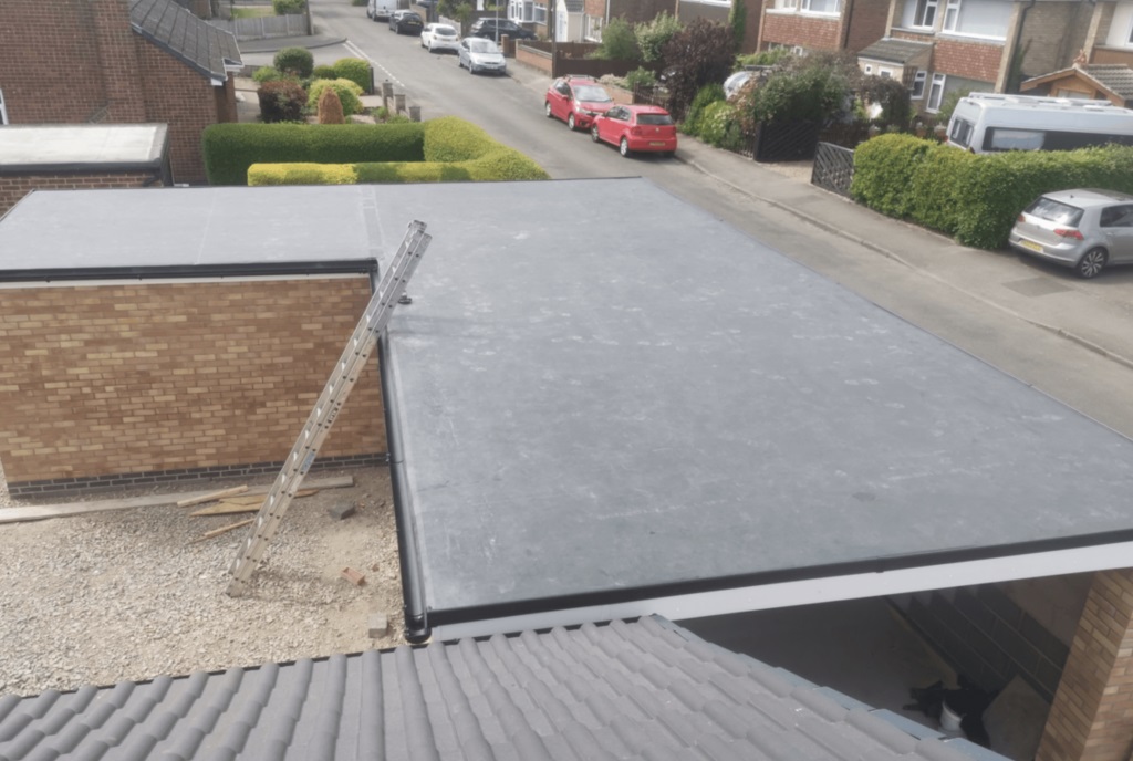 How Can EPDM Rubber Roofing Reduce Energy Costs?