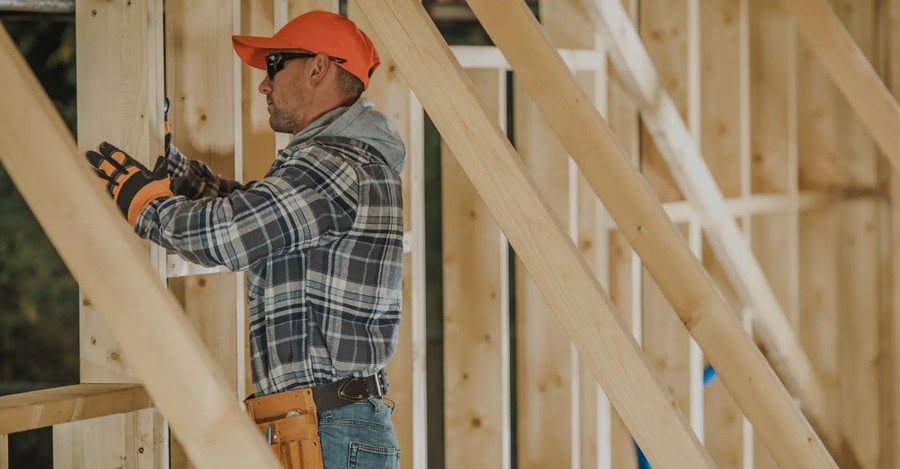 Best Lumber Choices for Outdoor Construction Projects: A Guide by Lumberama